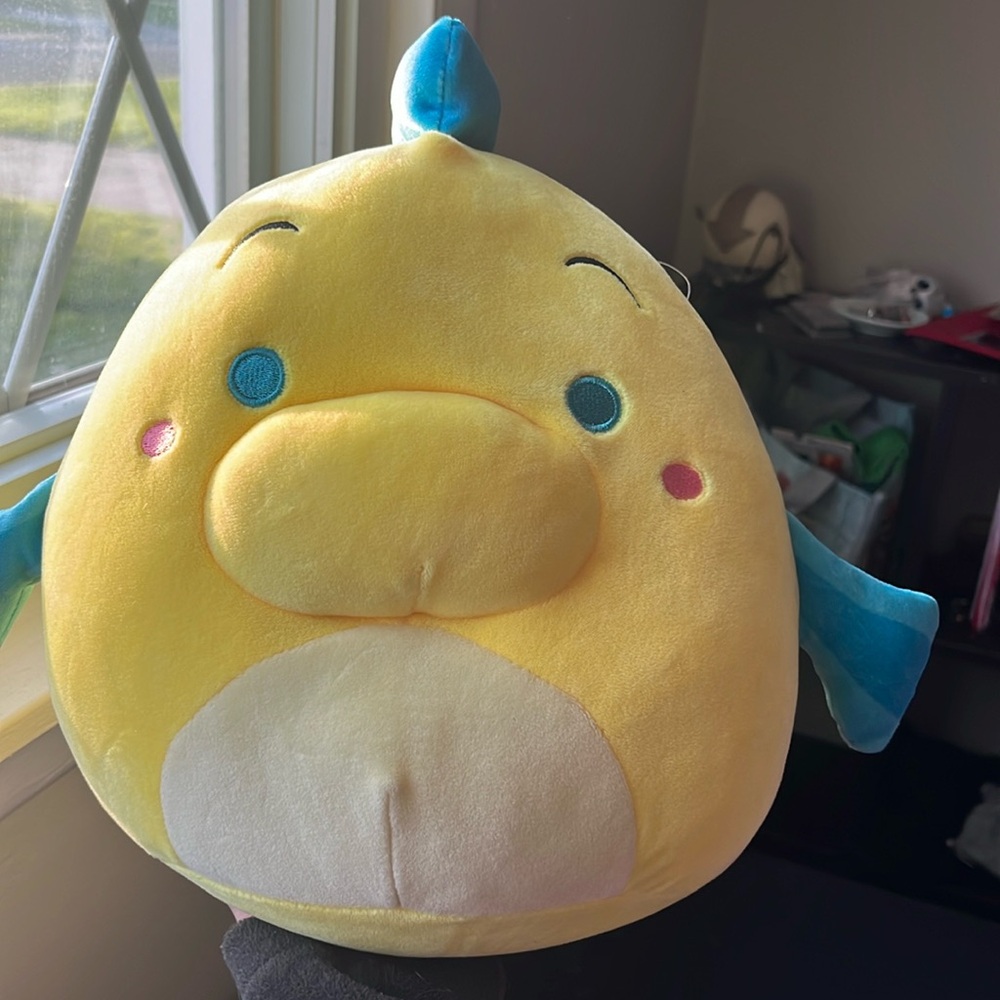 8” Disney Flounder Squishmallow.